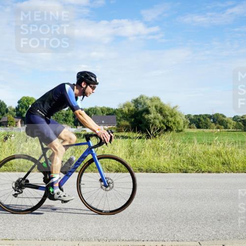 31.08.2025 - Elbe Triathlon Hamburg Michael Burmester http://msf.ph/oto/8689708 31.08.2025 09:27:26 Radfahren 247, 299, 385, 563, 605, 623 meine-sportfotos.de