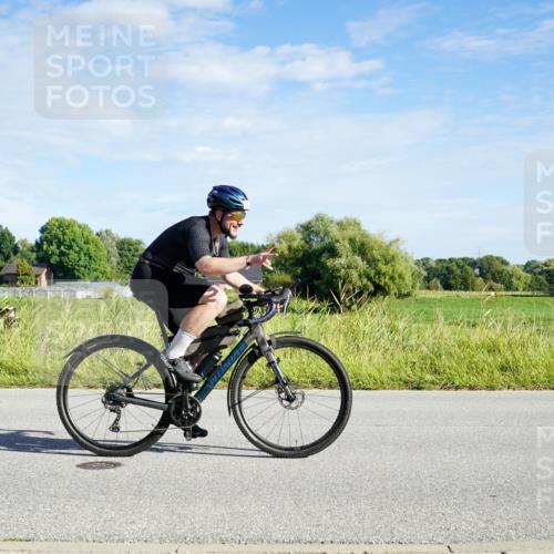 31.08.2025 - Elbe Triathlon Hamburg Michael Burmester http://msf.ph/oto/8689773 31.08.2025 09:28:36 Radfahren 337, 363, 414, 486, 588 meine-sportfotos.de