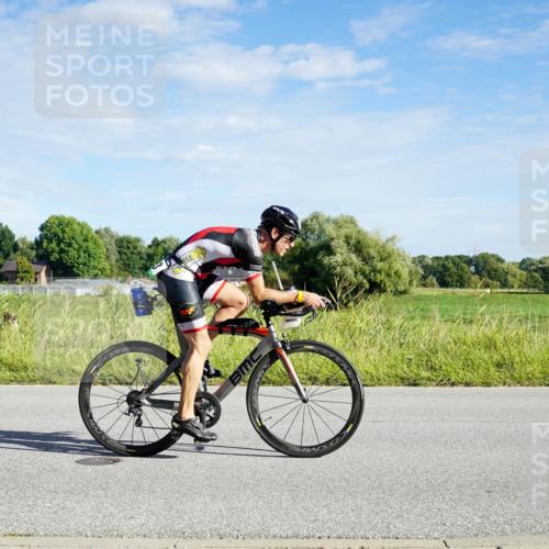 31.08.2025 - Elbe Triathlon Hamburg Michael Burmester http://msf.ph/oto/8689792 31.08.2025 09:28:53 Radfahren 249, 292, 361, 715, 723 meine-sportfotos.de