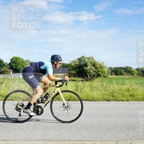 31.08.2025 - Elbe Triathlon Hamburg Michael Burmester http://msf.ph/oto/8689806 31.08.2025 09:29:08 Radfahren 165, 359, 360, 377, 660 meine-sportfotos.de