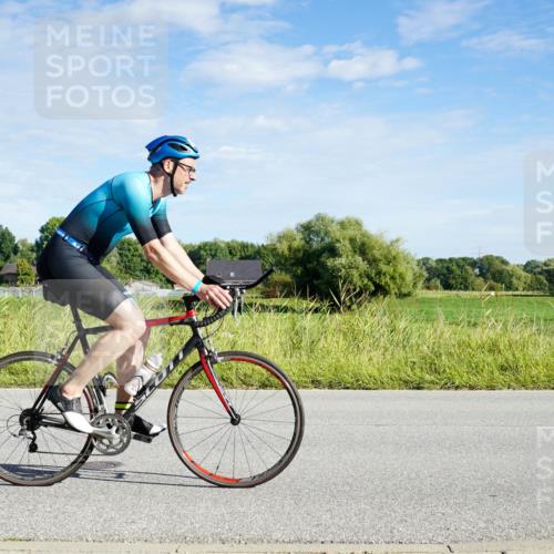 31.08.2025 - Elbe Triathlon Hamburg Michael Burmester http://msf.ph/oto/8689882 31.08.2025 09:30:36 Radfahren 364, 384, 421, 533, 539, 669 meine-sportfotos.de