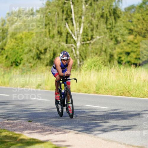 31.08.2025 - Elbe Triathlon Hamburg Michael Burmester http://msf.ph/oto/8689887 31.08.2025 08:46:20 Radfahren 353 meine-sportfotos.de