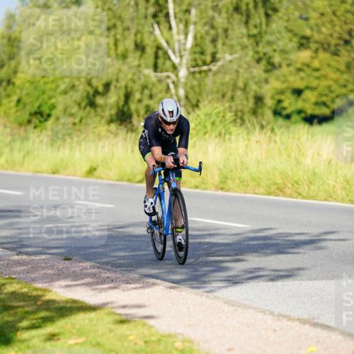 31.08.2025 - Elbe Triathlon Hamburg Michael Burmester http://msf.ph/oto/8689896 31.08.2025 08:46:35 Radfahren 233, 355 meine-sportfotos.de