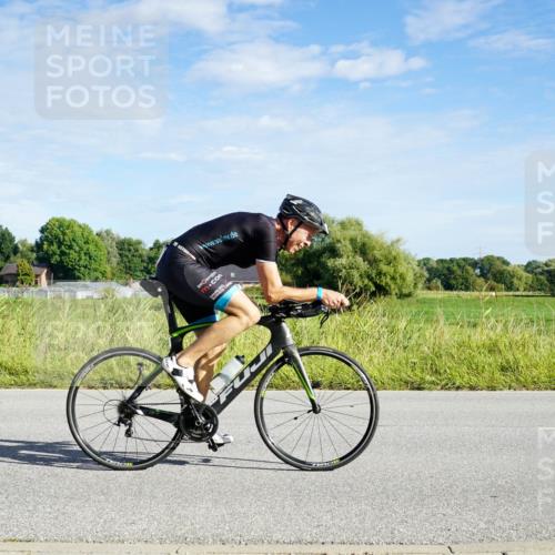 31.08.2025 - Elbe Triathlon Hamburg Michael Burmester http://msf.ph/oto/8689910 31.08.2025 09:30:53 Radfahren 176, 256, 332, 378, 476, 489, 505, 602, 756 meine-sportfotos.de