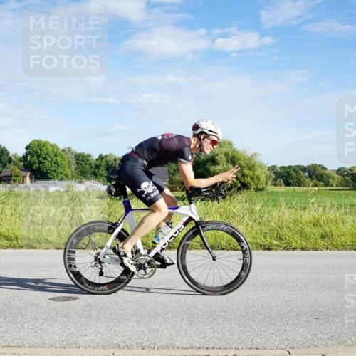 31.08.2025 - Elbe Triathlon Hamburg Michael Burmester http://msf.ph/oto/8689912 31.08.2025 09:30:54 Radfahren 176, 256, 332, 378, 476, 489, 505, 602 meine-sportfotos.de