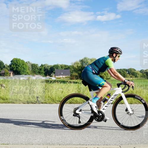 31.08.2025 - Elbe Triathlon Hamburg Michael Burmester http://msf.ph/oto/8689976 31.08.2025 09:32:11 Radfahren 285, 374, 420, 463, 528, 633, 646, 700, 707, 708, 717 meine-sportfotos.de