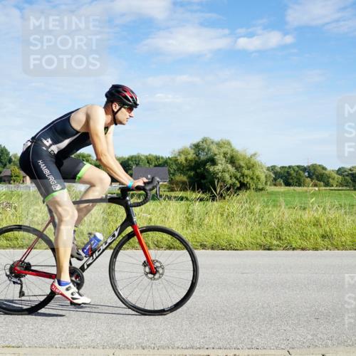 31.08.2025 - Elbe Triathlon Hamburg Michael Burmester http://msf.ph/oto/8689995 31.08.2025 09:32:28 Radfahren 253, 315, 392 meine-sportfotos.de
