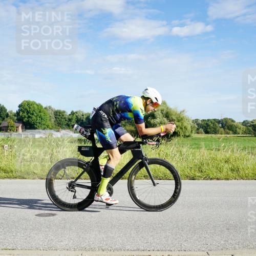 31.08.2025 - Elbe Triathlon Hamburg Michael Burmester http://msf.ph/oto/8690004 31.08.2025 09:32:39 Radfahren 577, 674, 712 meine-sportfotos.de