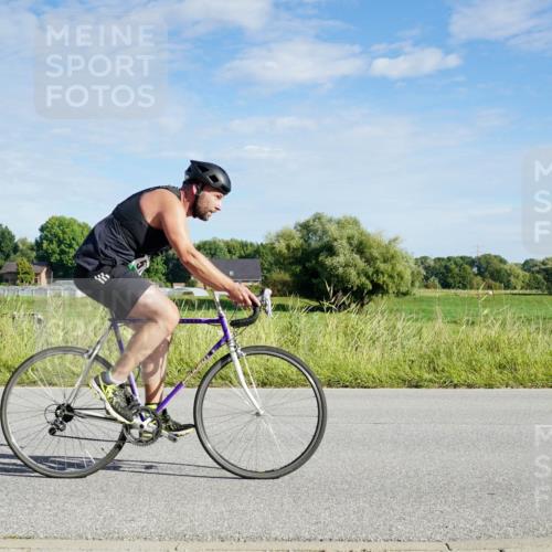 31.08.2025 - Elbe Triathlon Hamburg Michael Burmester http://msf.ph/oto/8690006 31.08.2025 09:32:43 Radfahren 577, 709, 713 meine-sportfotos.de