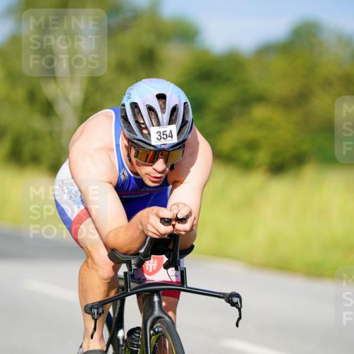 31.08.2025 - Elbe Triathlon Hamburg Michael Burmester http://msf.ph/oto/8690008 31.08.2025 08:49:26 Radfahren 210, 354 meine-sportfotos.de