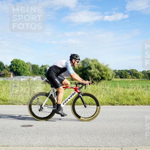 31.08.2025 - Elbe Triathlon Hamburg Michael Burmester http://msf.ph/oto/8690023 31.08.2025 09:33:14 Radfahren 214, 407, 493, 526, 531, 691, 759 meine-sportfotos.de