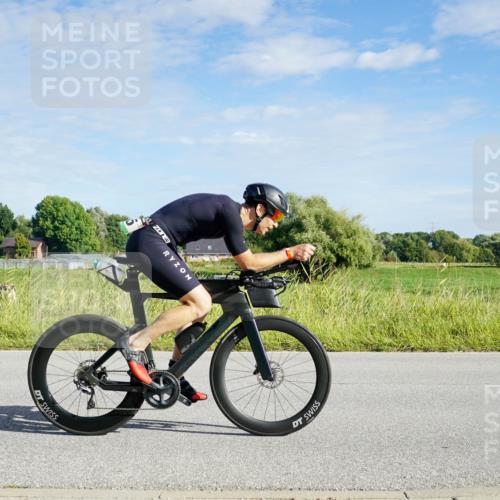 31.08.2025 - Elbe Triathlon Hamburg Michael Burmester http://msf.ph/oto/8690073 31.08.2025 09:33:50 Radfahren 458, 655 meine-sportfotos.de