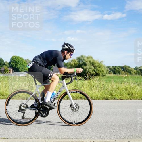 31.08.2025 - Elbe Triathlon Hamburg Michael Burmester http://msf.ph/oto/8690089 31.08.2025 09:34:06 Radfahren 319, 367, 416, 480, 515, 516, 545, 696 meine-sportfotos.de