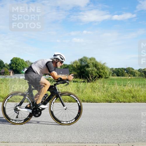 31.08.2025 - Elbe Triathlon Hamburg Michael Burmester http://msf.ph/oto/8690147 31.08.2025 09:35:14 Radfahren 250, 425, 446, 532, 766 meine-sportfotos.de