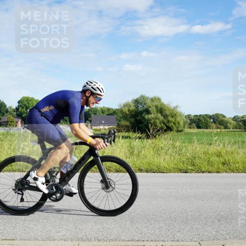 31.08.2025 - Elbe Triathlon Hamburg Michael Burmester http://msf.ph/oto/8690161 31.08.2025 09:35:28 Radfahren 272, 276, 412, 468, 492, 595, 603, 658, 764, 778 meine-sportfotos.de