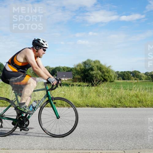 31.08.2025 - Elbe Triathlon Hamburg Michael Burmester http://msf.ph/oto/8690172 31.08.2025 09:35:38 Radfahren 222, 275, 614, 656, 693 meine-sportfotos.de