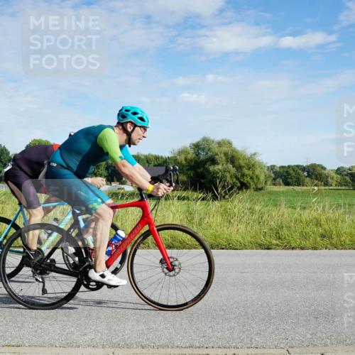 31.08.2025 - Elbe Triathlon Hamburg Michael Burmester http://msf.ph/oto/8690176 31.08.2025 09:35:40 Radfahren 222, 275, 614, 656, 693 meine-sportfotos.de