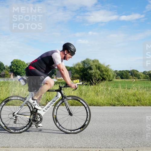 31.08.2025 - Elbe Triathlon Hamburg Michael Burmester http://msf.ph/oto/8690180 31.08.2025 09:35:53 Radfahren 689, 752, 834 meine-sportfotos.de