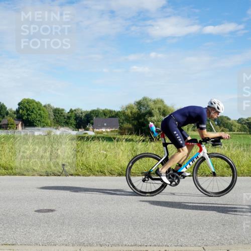 31.08.2025 - Elbe Triathlon Hamburg Michael Burmester http://msf.ph/oto/8690210 31.08.2025 09:36:18 Radfahren 327, 372, 482, 483, 761 meine-sportfotos.de