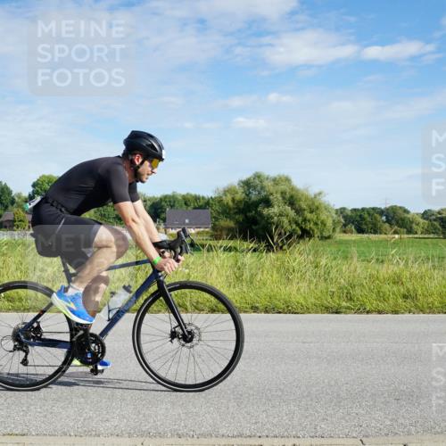 31.08.2025 - Elbe Triathlon Hamburg Michael Burmester http://msf.ph/oto/8690212 31.08.2025 09:36:24 Radfahren 482, 517, 671 meine-sportfotos.de