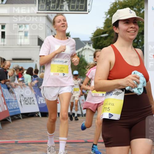 31.08.2025 - 21. Blankeneser Heldenlauf Strokosch-Dieckow http://msf.ph/oto/8690237 31.08.2025 10:27:27 Ziel 2715, 2463, 2725, 2533, 2709 meine-sportfotos.de