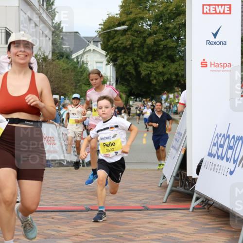 31.08.2025 - 21. Blankeneser Heldenlauf Strokosch-Dieckow http://msf.ph/oto/8690269 31.08.2025 10:27:26 Ziel 2715, 2463, 2559, 2725, 2533, 2709 meine-sportfotos.de