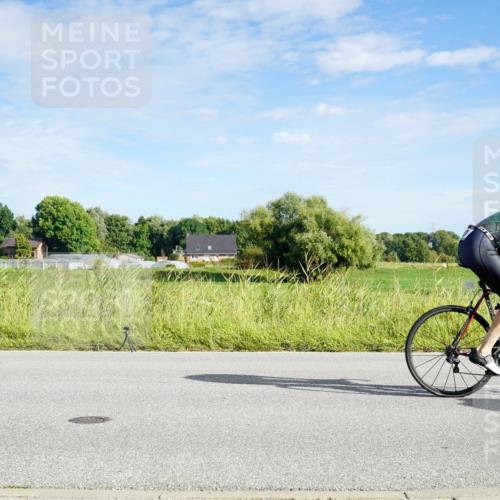 31.08.2025 - Elbe Triathlon Hamburg Michael Burmester http://msf.ph/oto/8690279 31.08.2025 09:37:33 Radfahren 270, 386, 543, 575, 690, 925 meine-sportfotos.de