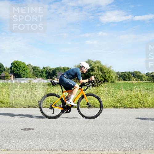 31.08.2025 - Elbe Triathlon Hamburg Michael Burmester http://msf.ph/oto/8690298 31.08.2025 09:37:50 Radfahren 351, 371, 379, 456, 512, 597, 704, 768 meine-sportfotos.de