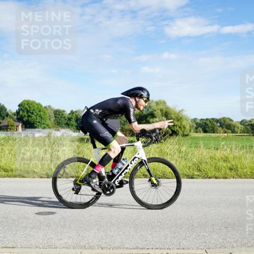 31.08.2025 - Elbe Triathlon Hamburg Michael Burmester http://msf.ph/oto/8690304 31.08.2025 09:37:55 Radfahren 351, 379, 435, 456, 540, 554, 597 meine-sportfotos.de