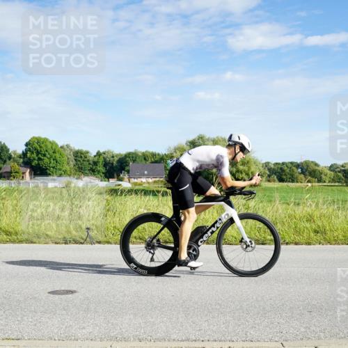 31.08.2025 - Elbe Triathlon Hamburg Michael Burmester http://msf.ph/oto/8690316 31.08.2025 09:38:03 Radfahren 252, 304, 335, 391, 403, 405, 540, 551, 554, 854, 895 meine-sportfotos.de