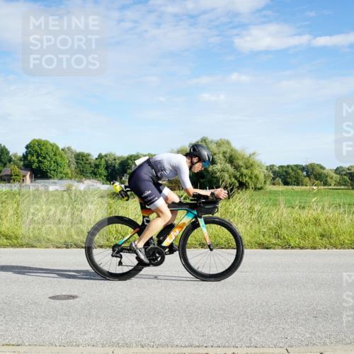 31.08.2025 - Elbe Triathlon Hamburg Michael Burmester http://msf.ph/oto/8690341 31.08.2025 09:38:16 Radfahren 267, 289, 402, 472, 506, 524, 699, 788 meine-sportfotos.de