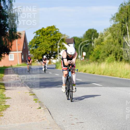 31.08.2025 - Elbe Triathlon Hamburg Michael Burmester http://msf.ph/oto/8690344 31.08.2025 08:53:43 Radfahren 242, 252, 270, 283, 342 meine-sportfotos.de
