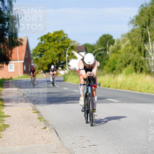 31.08.2025 - Elbe Triathlon Hamburg Michael Burmester http://msf.ph/oto/8690348 31.08.2025 08:53:44 Radfahren 242, 252, 283, 342 meine-sportfotos.de