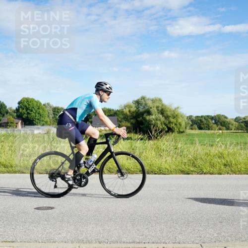 31.08.2025 - Elbe Triathlon Hamburg Michael Burmester http://msf.ph/oto/8690359 31.08.2025 09:38:36 Radfahren 255, 308, 481, 549, 574, 701 meine-sportfotos.de