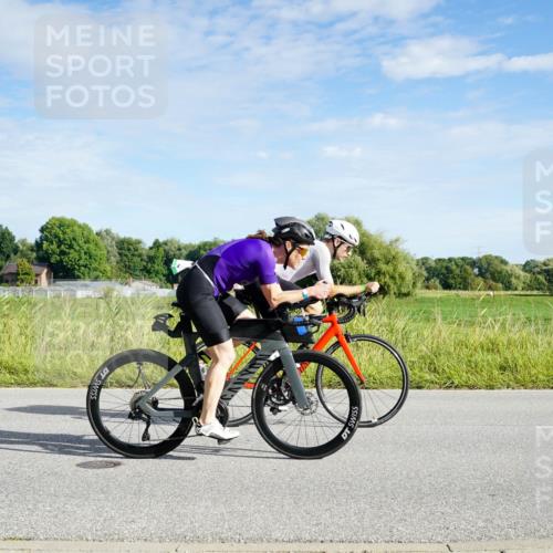 31.08.2025 - Elbe Triathlon Hamburg Michael Burmester http://msf.ph/oto/8690381 31.08.2025 09:39:03 Radfahren 260, 424, 453, 497, 653, 922 meine-sportfotos.de