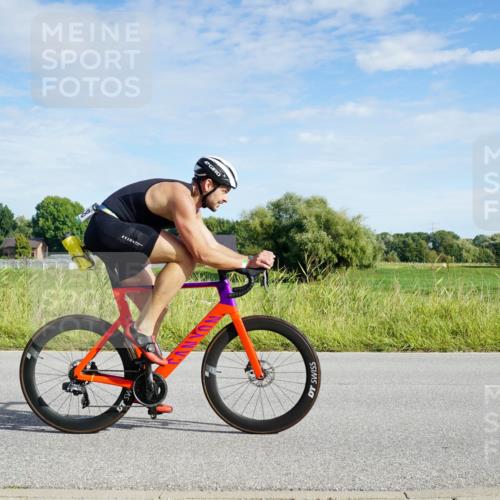 31.08.2025 - Elbe Triathlon Hamburg Michael Burmester http://msf.ph/oto/8690418 31.08.2025 09:39:40 Radfahren 388, 514, 548 meine-sportfotos.de