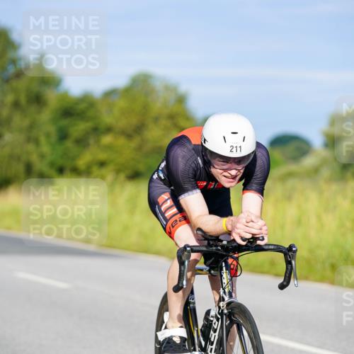 31.08.2025 - Elbe Triathlon Hamburg Michael Burmester http://msf.ph/oto/8690429 31.08.2025 08:54:18 Radfahren 208, 211, 375 meine-sportfotos.de
