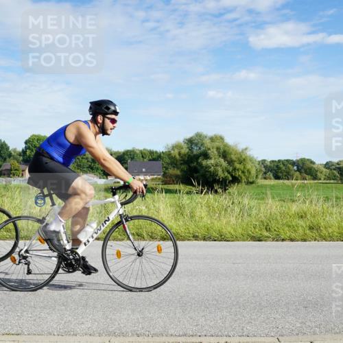 31.08.2025 - Elbe Triathlon Hamburg Michael Burmester http://msf.ph/oto/8690432 31.08.2025 09:40:01 Radfahren 334, 348, 418, 432, 499, 536, 576, 698, 774 meine-sportfotos.de