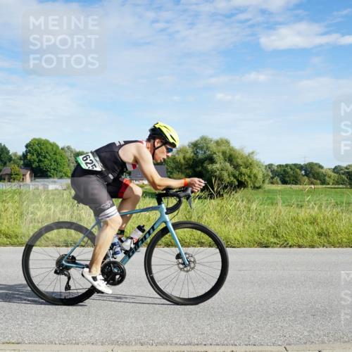 31.08.2025 - Elbe Triathlon Hamburg Michael Burmester http://msf.ph/oto/8690463 31.08.2025 09:40:21 Radfahren 279, 288, 301, 406, 459, 462, 625, 627 meine-sportfotos.de