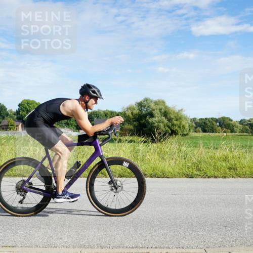 31.08.2025 - Elbe Triathlon Hamburg Michael Burmester http://msf.ph/oto/8690499 31.08.2025 09:40:51 Radfahren 258, 320, 477, 558, 601, 645, 840 meine-sportfotos.de
