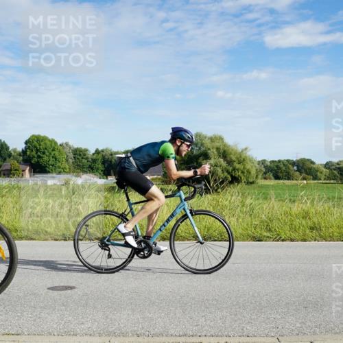 31.08.2025 - Elbe Triathlon Hamburg Michael Burmester http://msf.ph/oto/8690531 31.08.2025 09:41:13 Radfahren 261, 318, 395, 445, 523, 650, 672, 679, 692, 815, 853, 887 meine-sportfotos.de