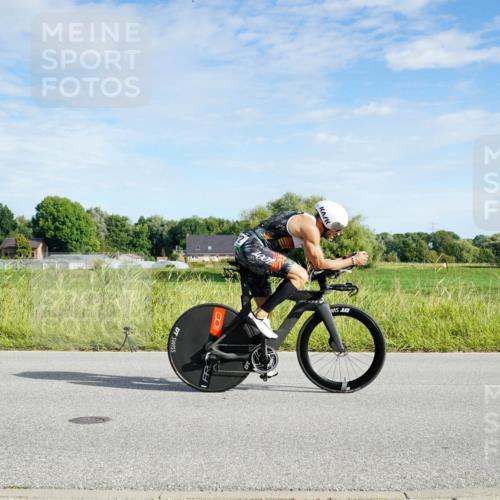 31.08.2025 - Elbe Triathlon Hamburg Michael Burmester http://msf.ph/oto/8690535 31.08.2025 09:41:16 Radfahren 261, 318, 395, 445, 630, 650, 672, 692, 815, 853, 887 meine-sportfotos.de
