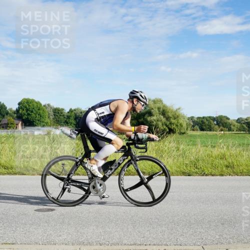 31.08.2025 - Elbe Triathlon Hamburg Michael Burmester http://msf.ph/oto/8690562 31.08.2025 09:41:39 Radfahren 302, 368, 608, 631, 678, 813, 829 meine-sportfotos.de