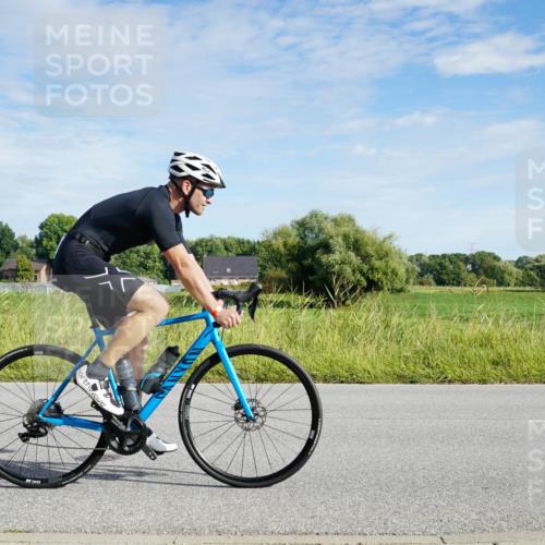 31.08.2025 - Elbe Triathlon Hamburg Michael Burmester http://msf.ph/oto/8690577 31.08.2025 09:41:58 Radfahren 508, 579, 681, 722 meine-sportfotos.de