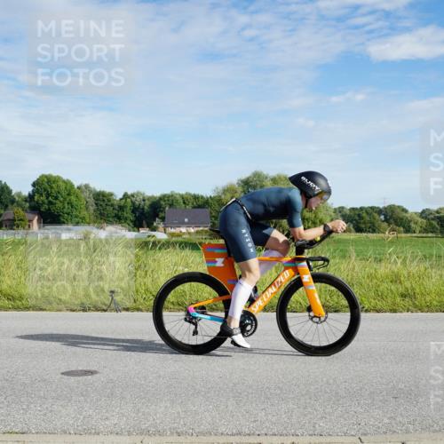 31.08.2025 - Elbe Triathlon Hamburg Michael Burmester http://msf.ph/oto/8690618 31.08.2025 09:42:48 Radfahren 268, 311, 361, 490, 505, 522, 615, 629, 648, 715, 884, 893 meine-sportfotos.de