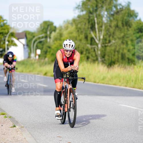 31.08.2025 - Elbe Triathlon Hamburg Michael Burmester http://msf.ph/oto/8690648 31.08.2025 08:56:35 Radfahren 181, 260, 373 meine-sportfotos.de