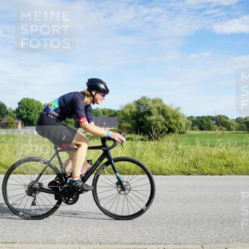 31.08.2025 - Elbe Triathlon Hamburg Michael Burmester http://msf.ph/oto/8690662 31.08.2025 09:43:33 Radfahren 282, 337, 383, 461, 519, 567, 866, 888 meine-sportfotos.de