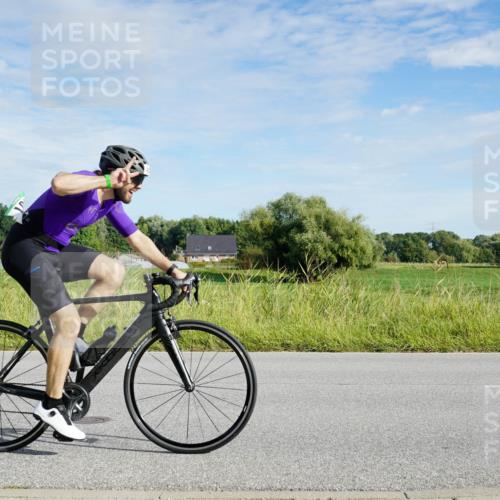 31.08.2025 - Elbe Triathlon Hamburg Michael Burmester http://msf.ph/oto/8690663 31.08.2025 09:43:34 Radfahren 282, 337, 383, 461, 519, 567, 866, 888 meine-sportfotos.de