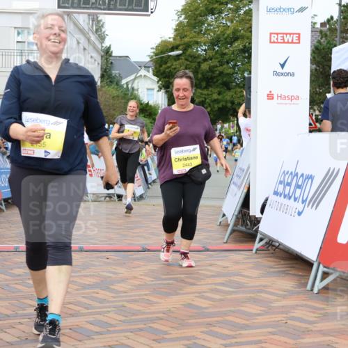 31.08.2025 - 21. Blankeneser Heldenlauf Strokosch-Dieckow http://msf.ph/oto/8690691 31.08.2025 10:31:41 Ziel 2190, 2092, 2079, 2340, 2155, 2443 meine-sportfotos.de