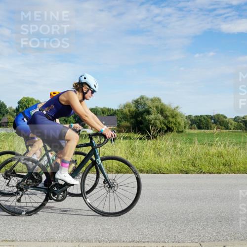 31.08.2025 - Elbe Triathlon Hamburg Michael Burmester http://msf.ph/oto/8690700 31.08.2025 09:44:34 Radfahren 667, 825, 919 meine-sportfotos.de